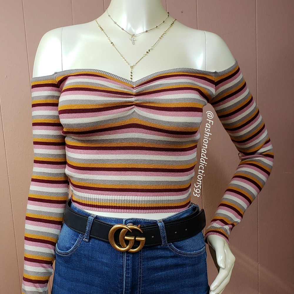 Striped off-the-shoulder Crop top long sleeves